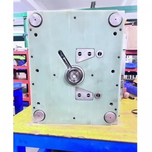 vstřikovací forma-2